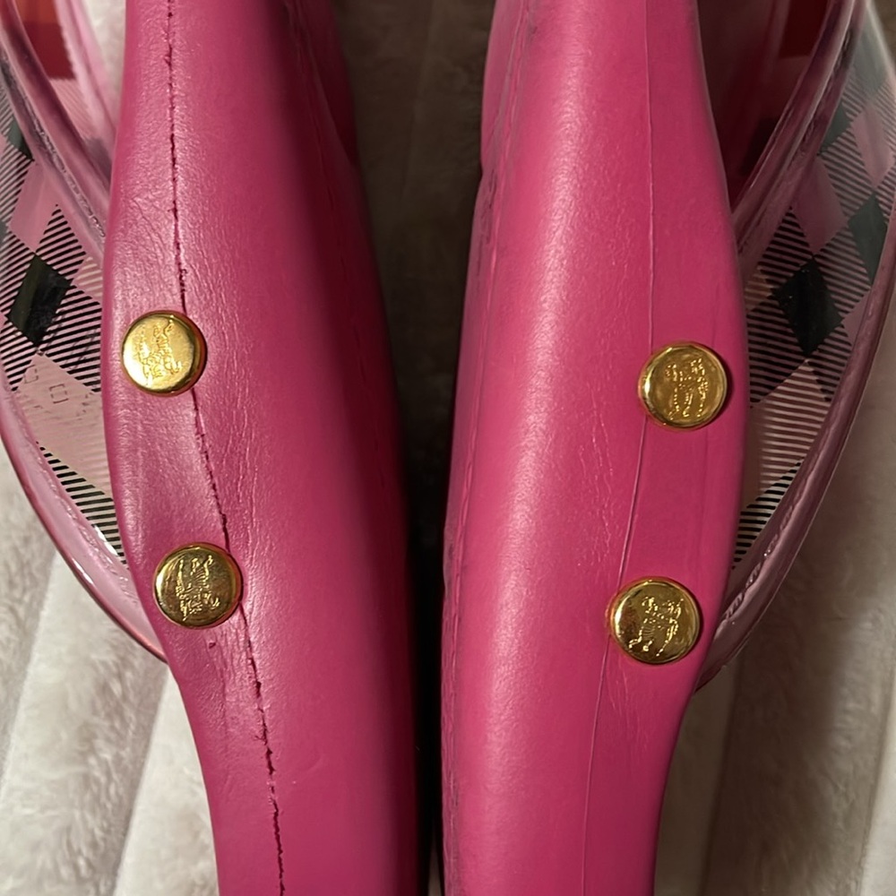 Burberry Pink Plaid Jelly Thong Sandals - Picture 7 of 10
